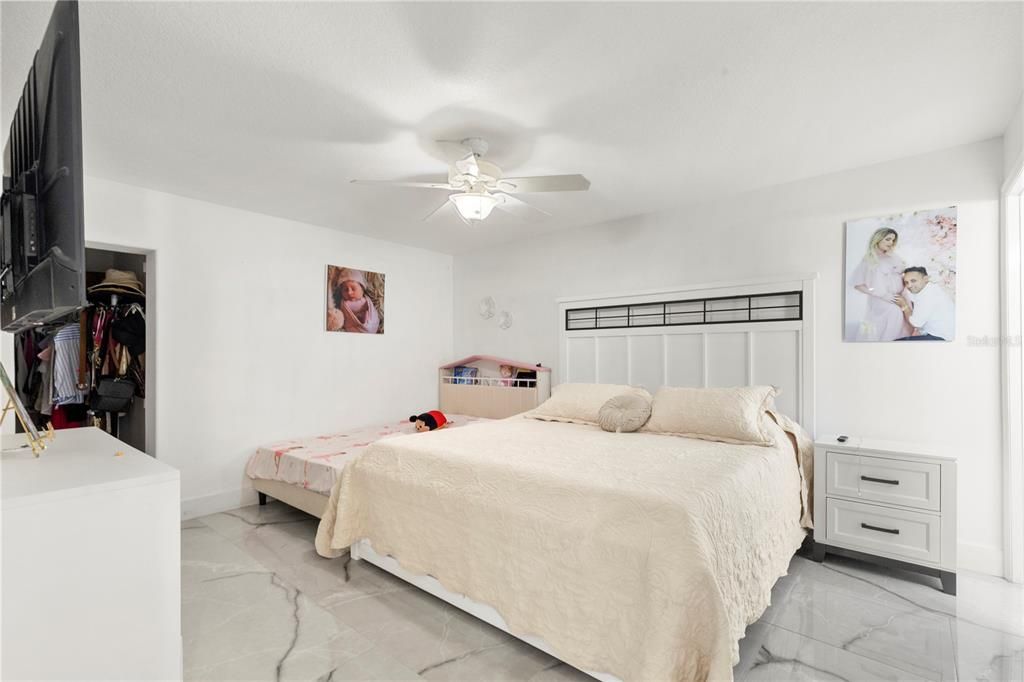 For Sale: $795,000 (5 beds, 3 baths, 3104 Square Feet)