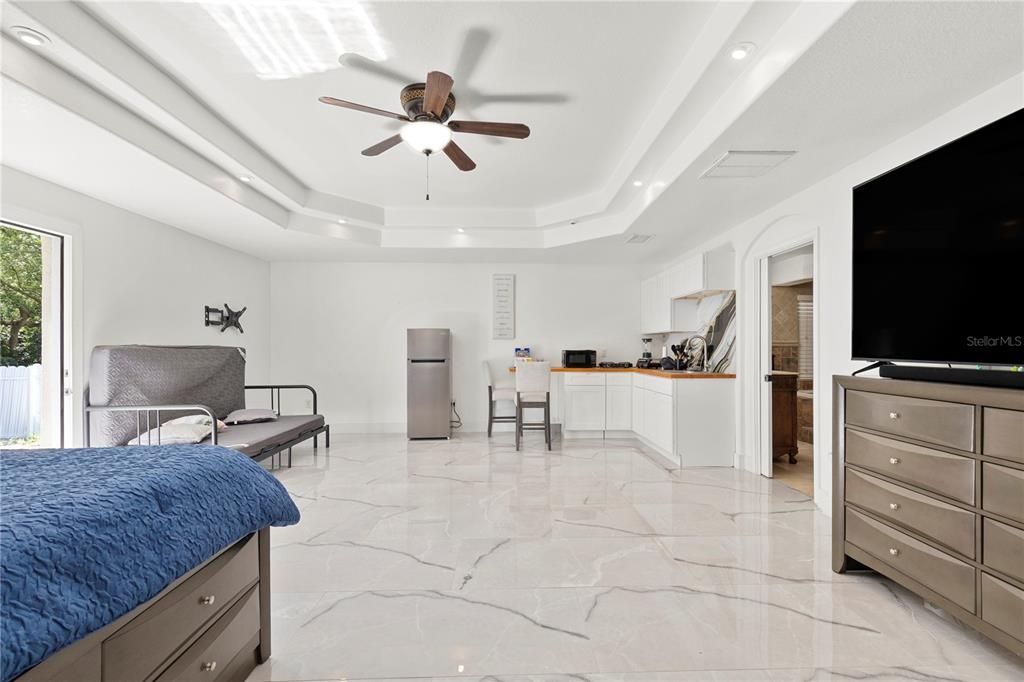 For Sale: $795,000 (5 beds, 3 baths, 3104 Square Feet)