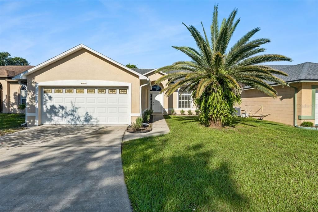 For Rent: $2,495 (3 beds, 2 baths, 1153 Square Feet)