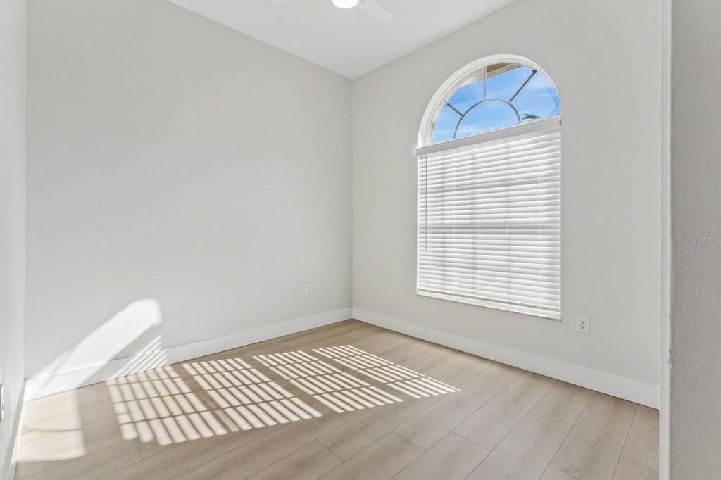For Rent: $2,495 (3 beds, 2 baths, 1153 Square Feet)