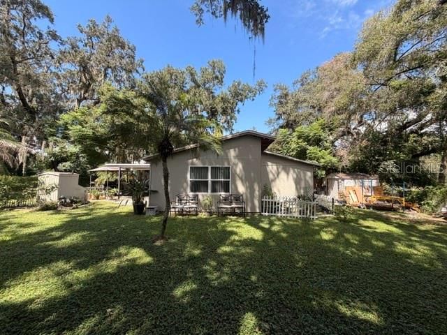 For Sale: $399,000 (3 beds, 2 baths, 1517 Square Feet)