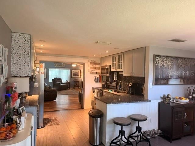 For Sale: $399,000 (3 beds, 2 baths, 1517 Square Feet)