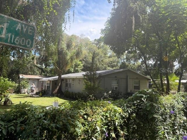 For Sale: $399,000 (3 beds, 2 baths, 1517 Square Feet)