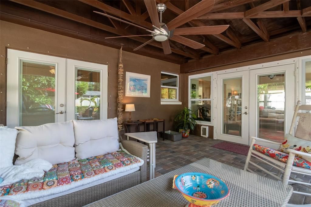 For Sale: $485,000 (2 beds, 2 baths, 1462 Square Feet)