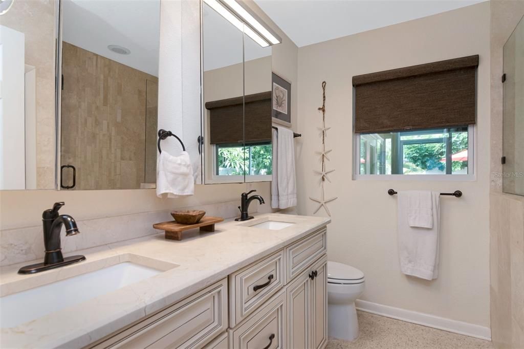 For Sale: $485,000 (2 beds, 2 baths, 1462 Square Feet)