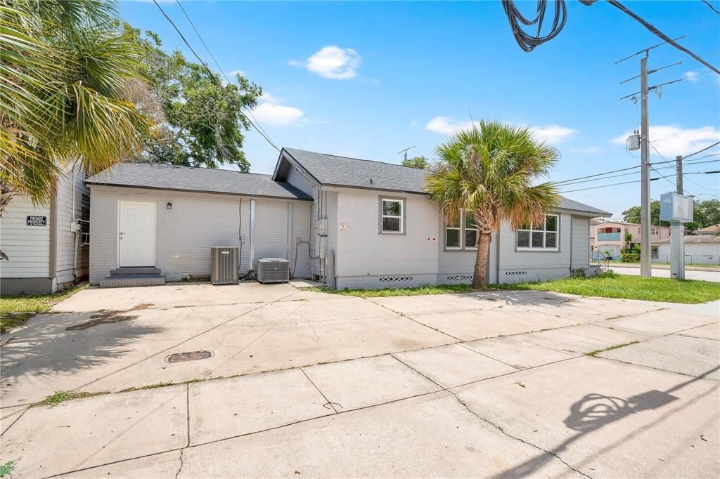 For Sale: $415,000 (0 beds, 0 baths, 1949 Square Feet)