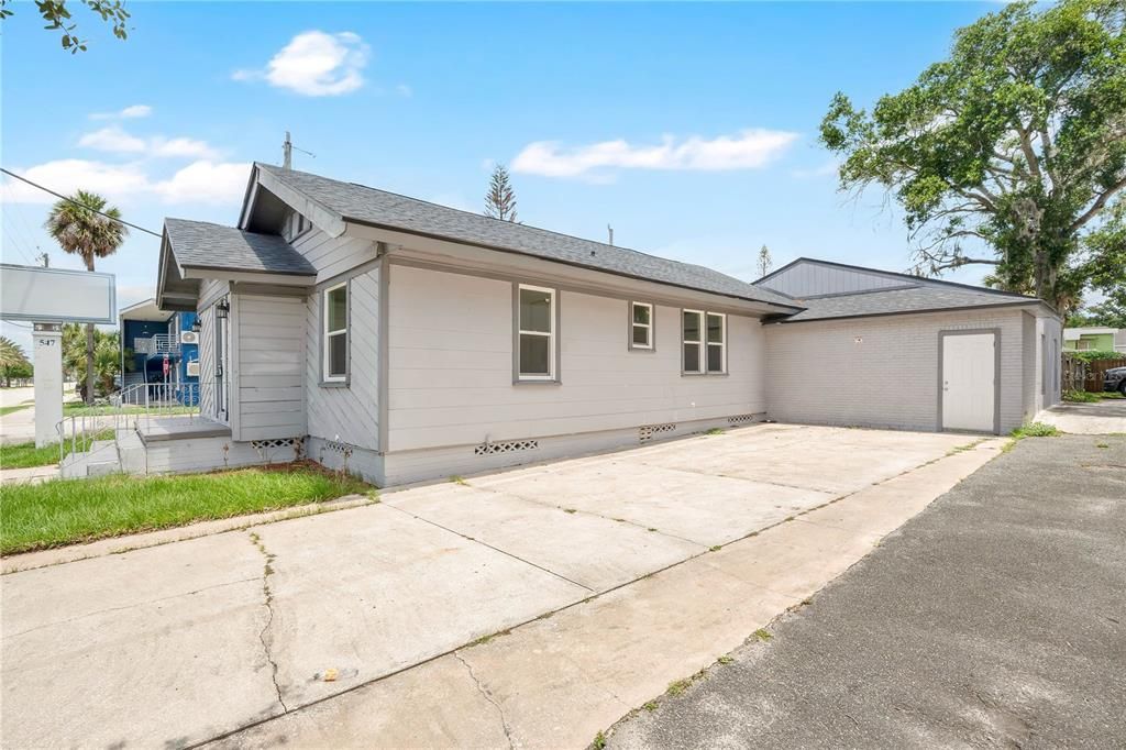 For Sale: $415,000 (0 beds, 0 baths, 1949 Square Feet)
