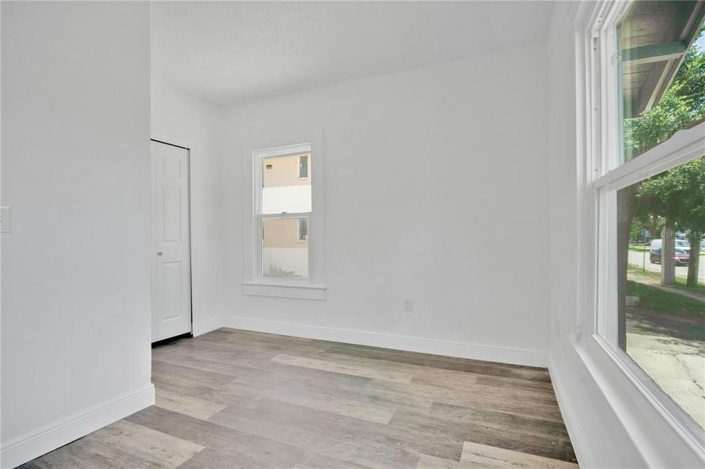For Sale: $415,000 (0 beds, 0 baths, 1949 Square Feet)
