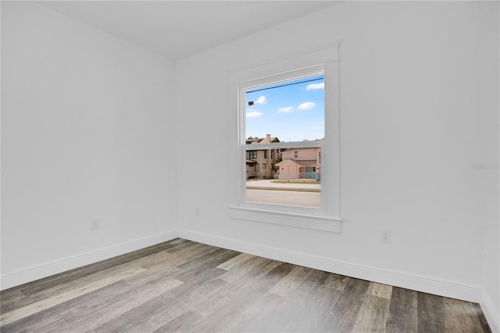 For Sale: $415,000 (0 beds, 0 baths, 1949 Square Feet)