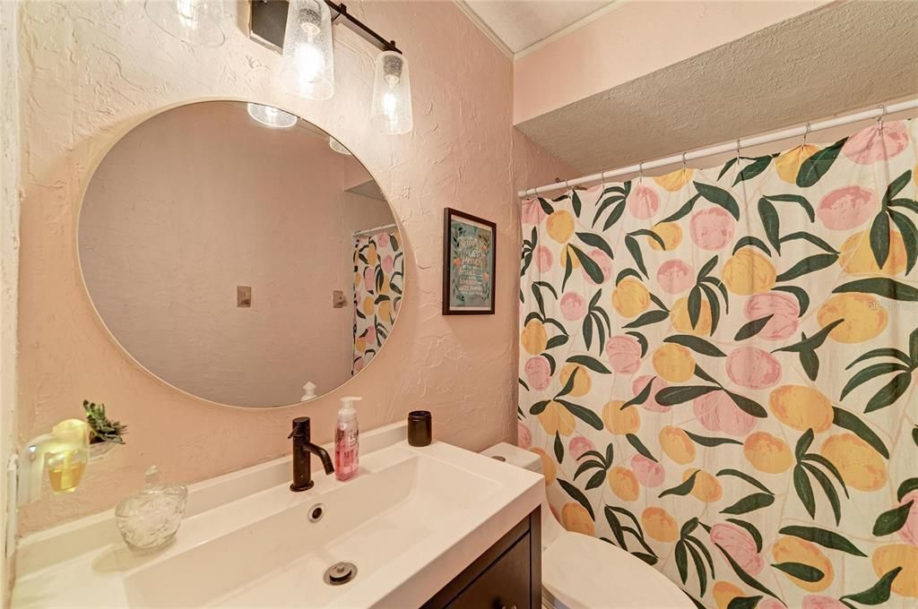 For Sale: $379,000 (3 beds, 2 baths, 1324 Square Feet)