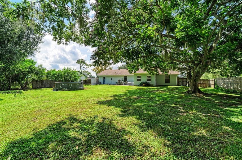 For Sale: $379,000 (3 beds, 2 baths, 1324 Square Feet)