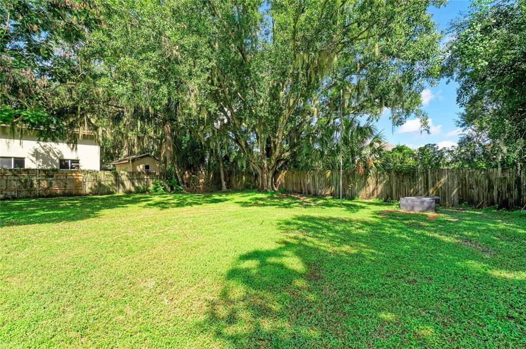 For Sale: $379,000 (3 beds, 2 baths, 1324 Square Feet)