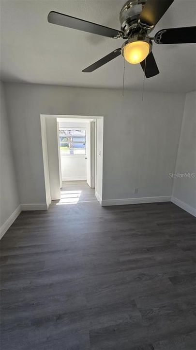 For Sale: $229,000 (2 beds, 2 baths, 864 Square Feet)