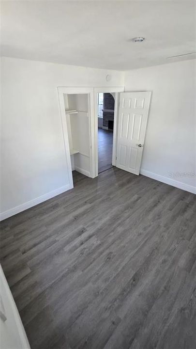 For Sale: $229,000 (2 beds, 2 baths, 864 Square Feet)
