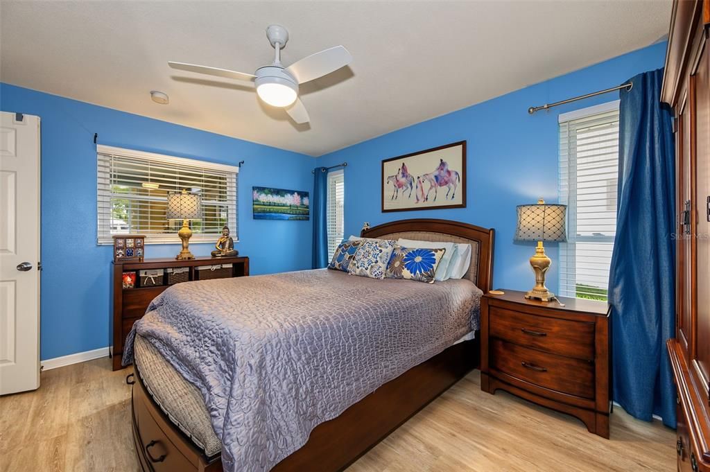 Activo con contrato: $409,900 (2 camas, 2 baños, 1570 Pies cuadrados)