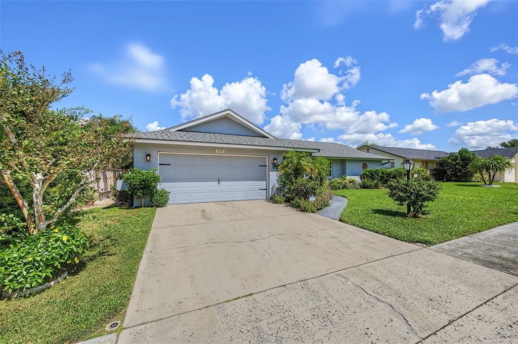 Activo con contrato: $409,900 (2 camas, 2 baños, 1570 Pies cuadrados)
