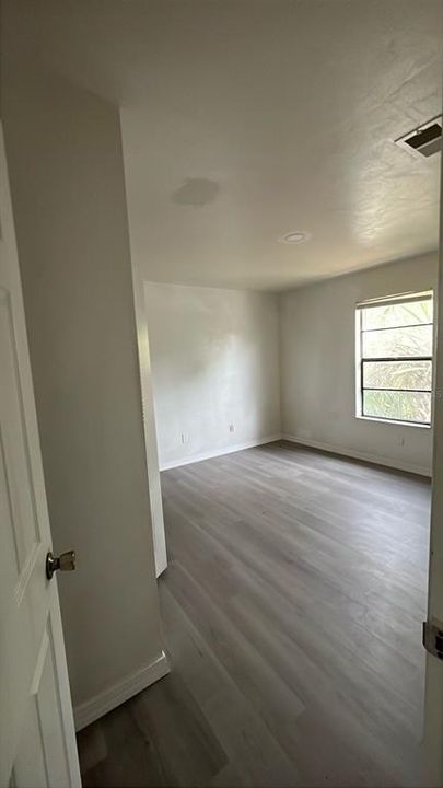 For Rent: $1,995 (2 beds, 1 baths, 615 Square Feet)