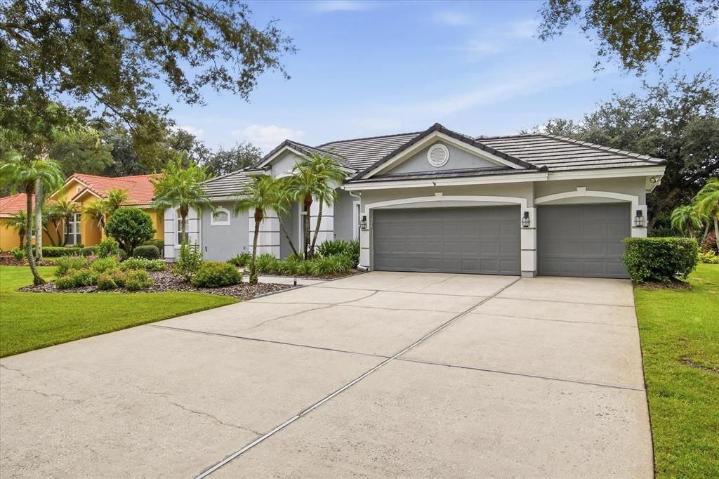 For Sale: $650,000 (4 beds, 3 baths, 2232 Square Feet)