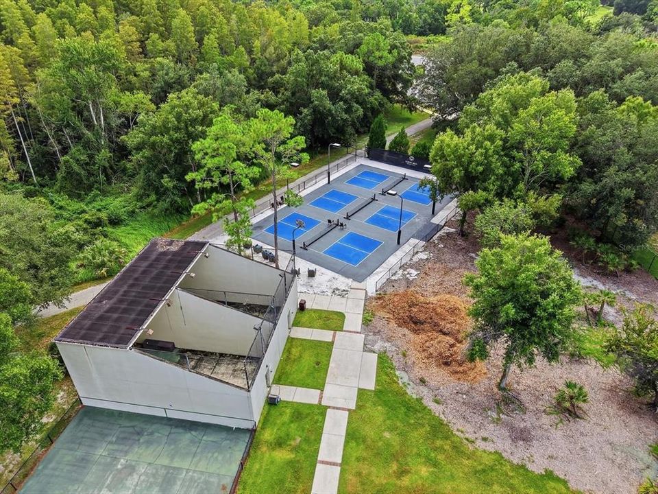 For Sale: $650,000 (4 beds, 3 baths, 2232 Square Feet)