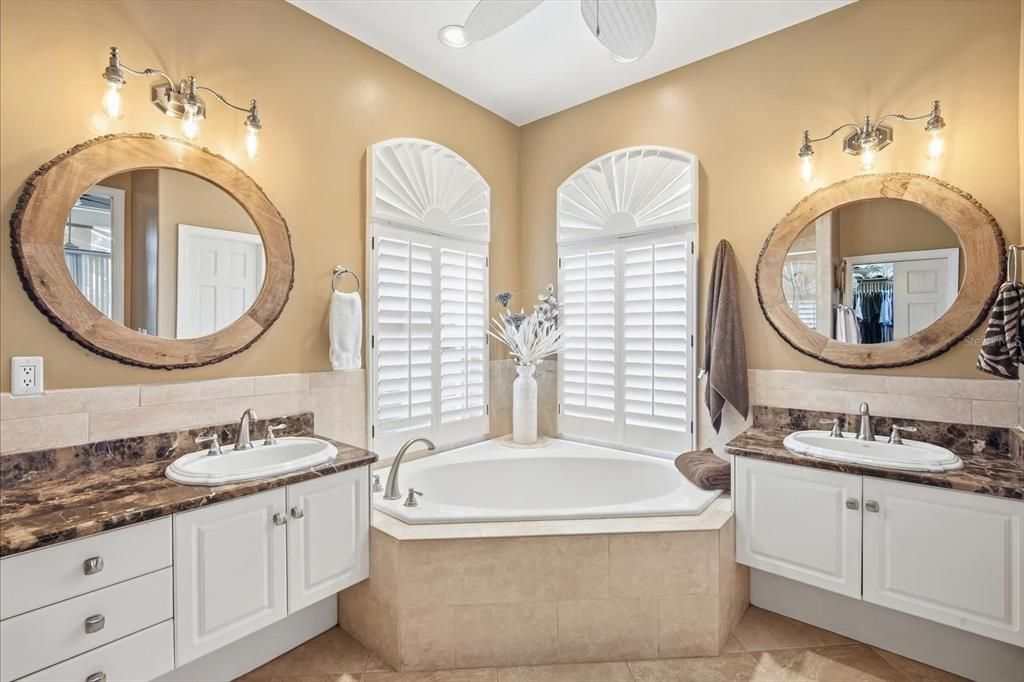 For Sale: $650,000 (4 beds, 3 baths, 2232 Square Feet)