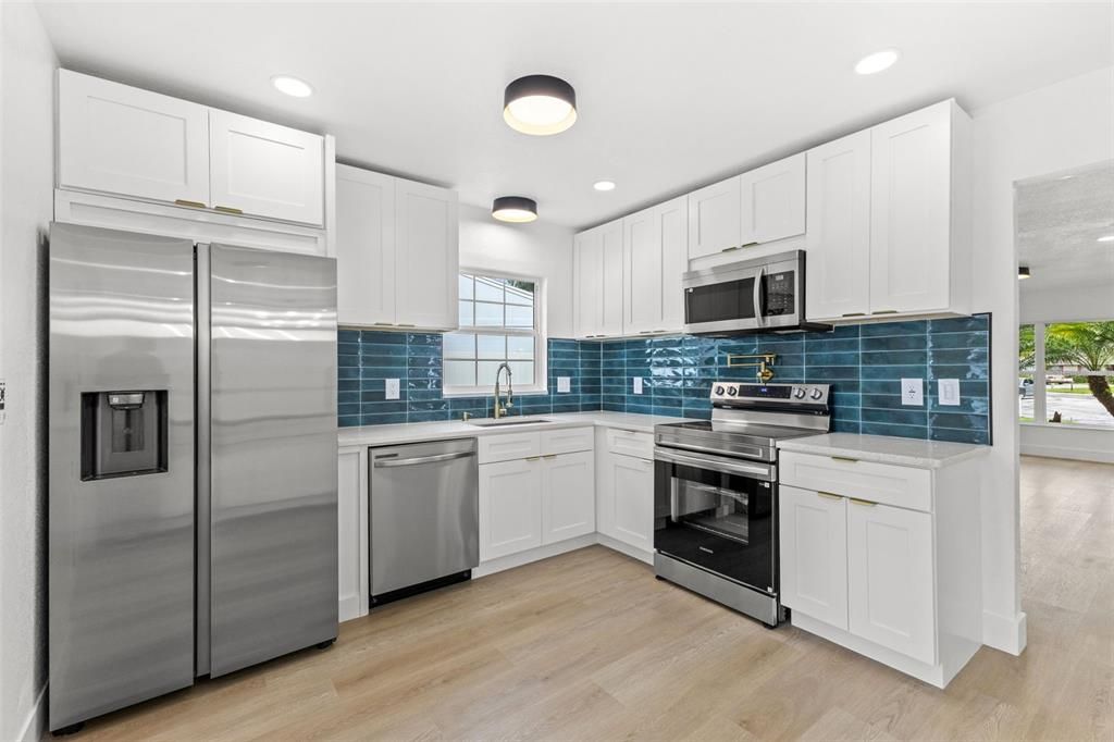 For Sale: $499,000 (4 beds, 3 baths, 1783 Square Feet)