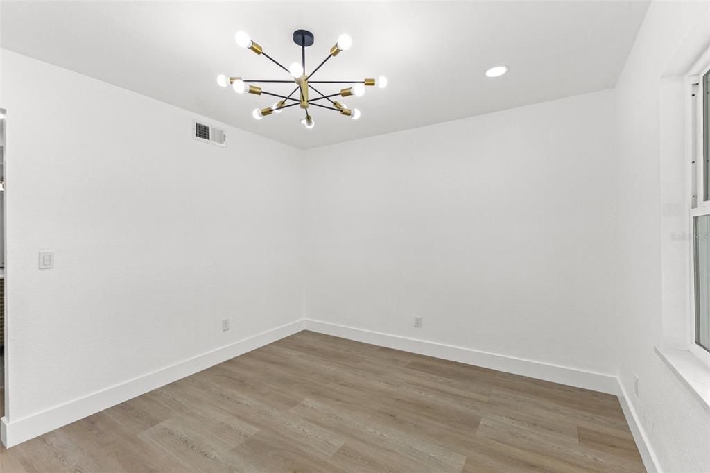 For Sale: $499,000 (4 beds, 3 baths, 1783 Square Feet)