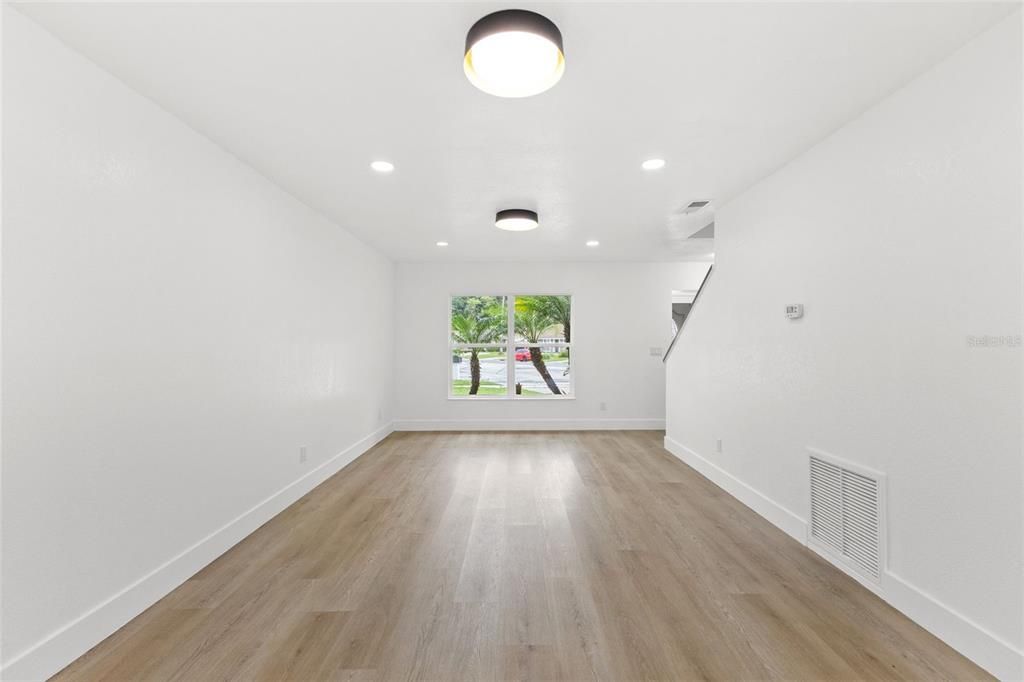 For Sale: $499,000 (4 beds, 3 baths, 1783 Square Feet)