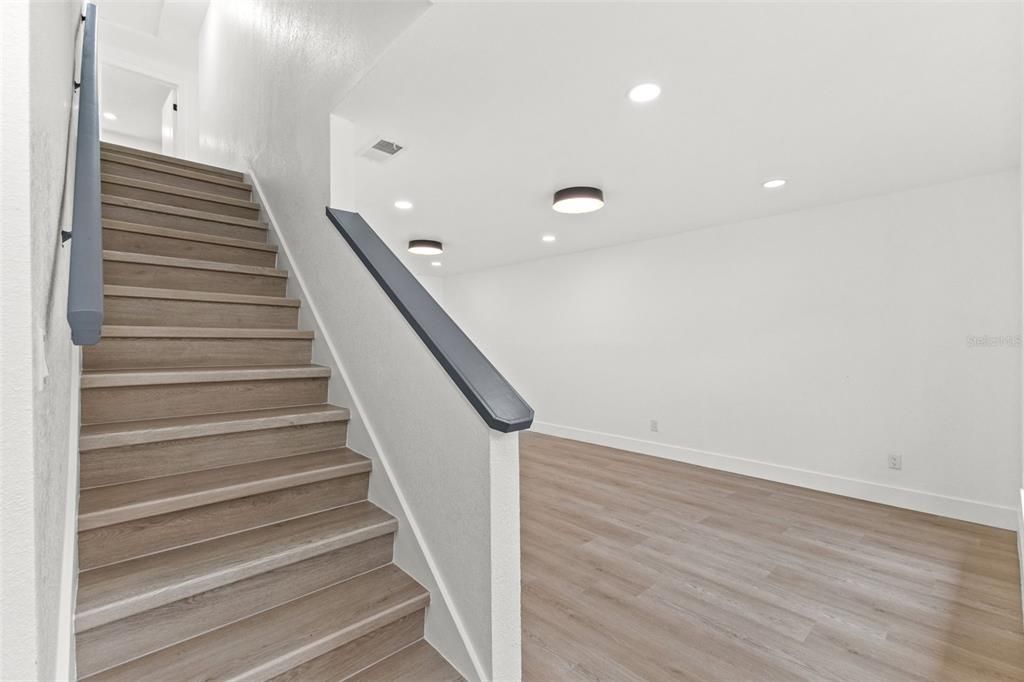 For Sale: $499,000 (4 beds, 3 baths, 1783 Square Feet)