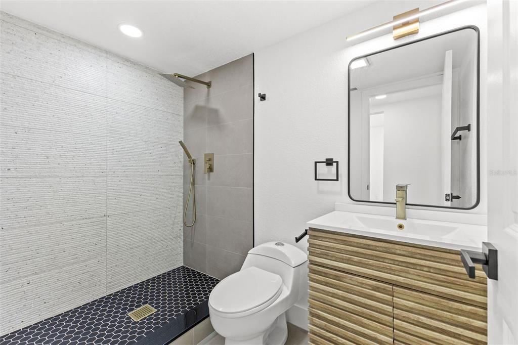 For Sale: $499,000 (4 beds, 3 baths, 1783 Square Feet)