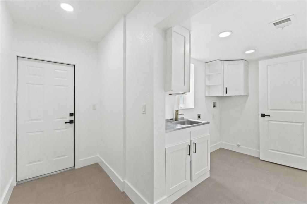 For Sale: $499,000 (4 beds, 3 baths, 1783 Square Feet)