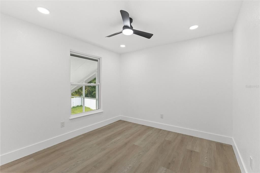 For Sale: $499,000 (4 beds, 3 baths, 1783 Square Feet)