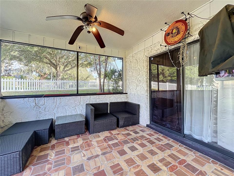 En Venta: $479,900 (3 camas, 2 baños, 1614 Pies cuadrados)