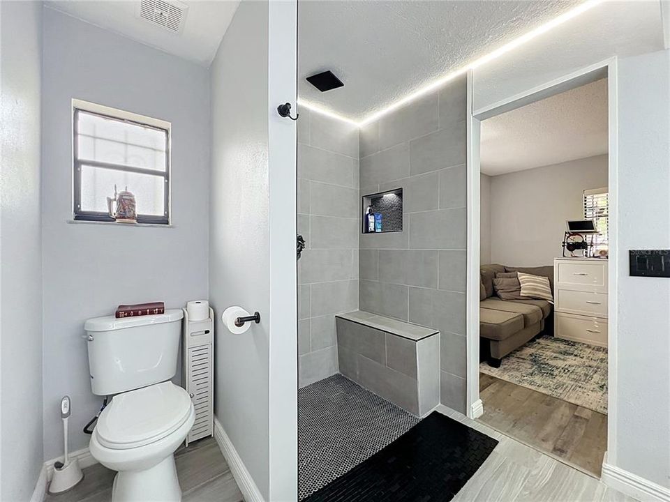 En Venta: $479,900 (3 camas, 2 baños, 1614 Pies cuadrados)
