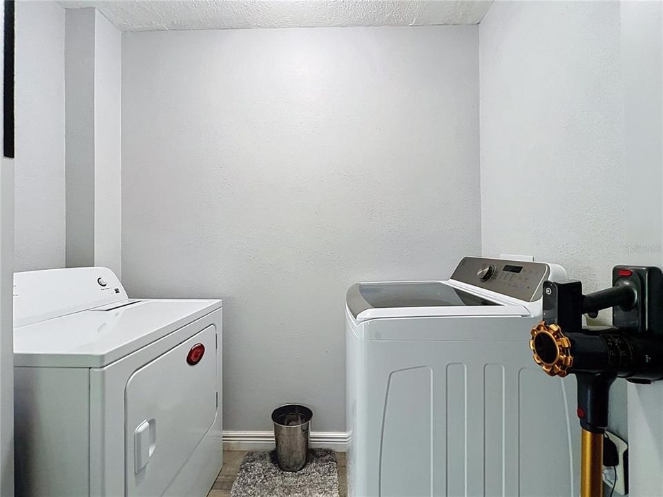 En Venta: $479,900 (3 camas, 2 baños, 1614 Pies cuadrados)