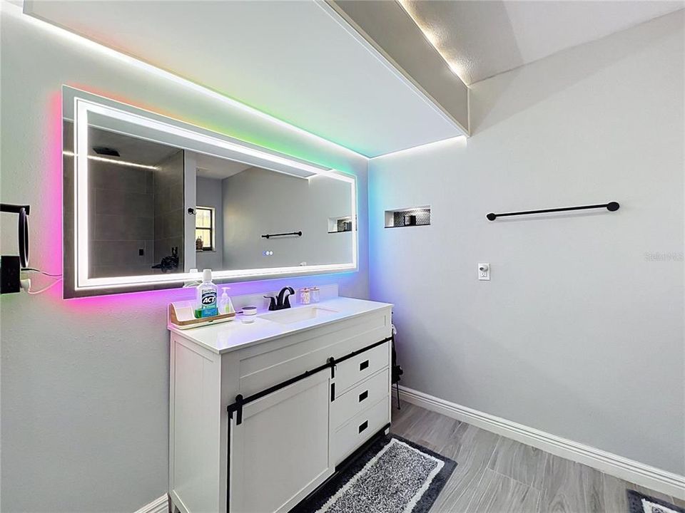 En Venta: $479,900 (3 camas, 2 baños, 1614 Pies cuadrados)