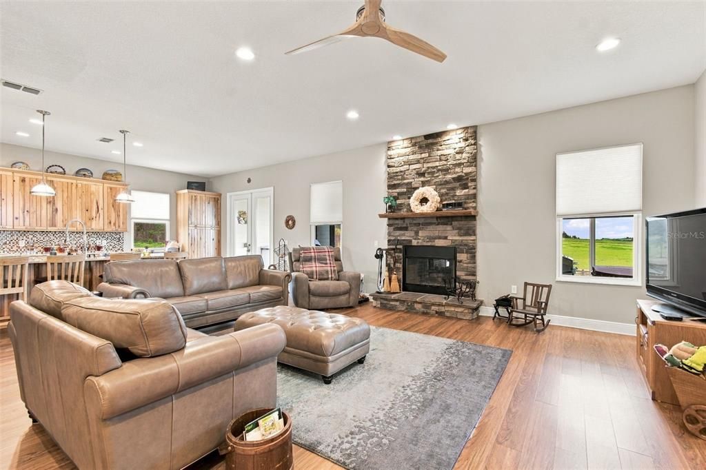 For Sale: $1,167,500 (4 beds, 3 baths, 3709 Square Feet)