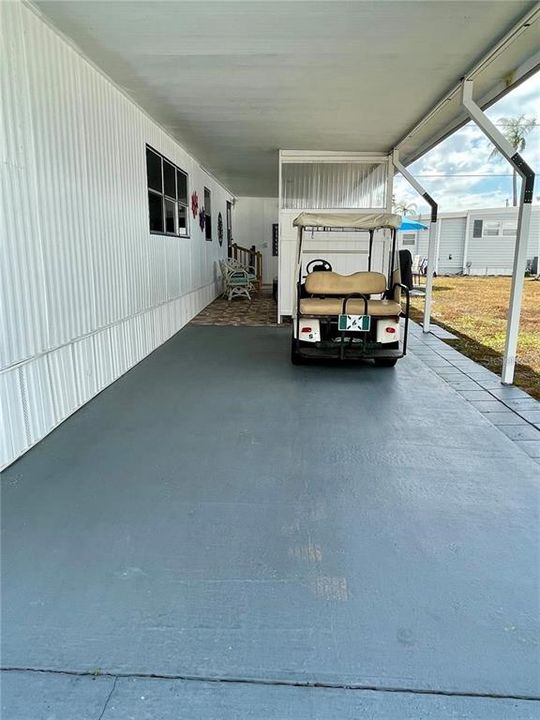 Active With Contract: $105,990 (2 beds, 1 baths, 872 Square Feet)