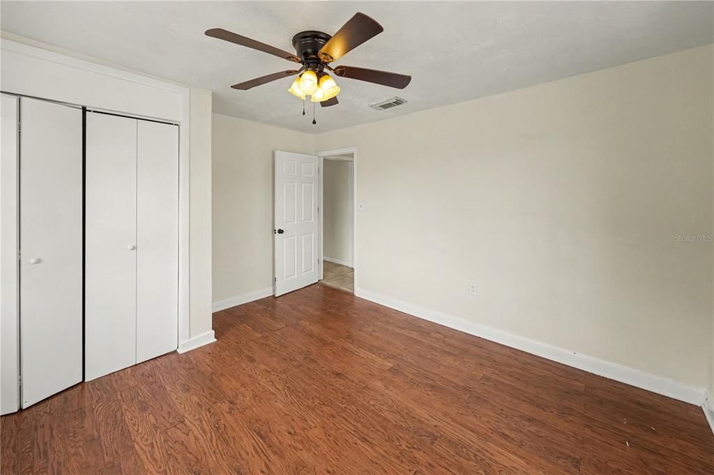 For Sale: $475,000 (4 beds, 2 baths, 1962 Square Feet)
