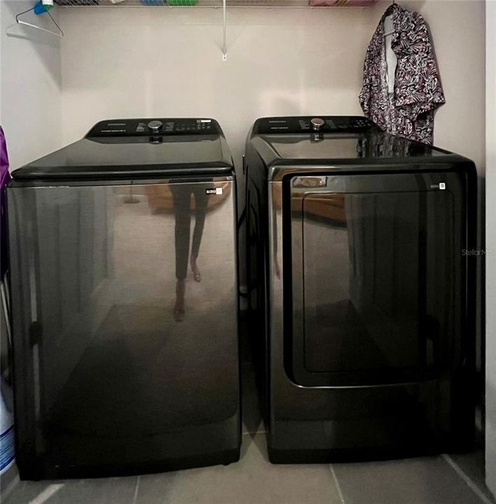 На продажу: $385,000 (2 спален, 2 ванн, 1571 Квадратных фут)