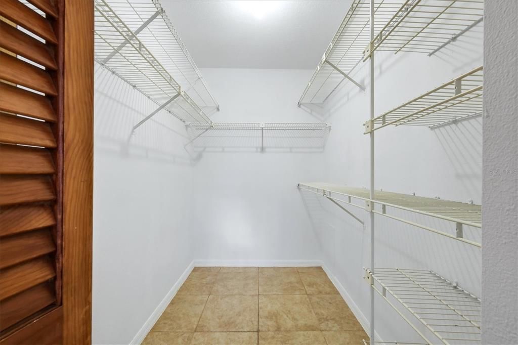En Venta: $299,000 (3 camas, 2 baños, 1308 Pies cuadrados)