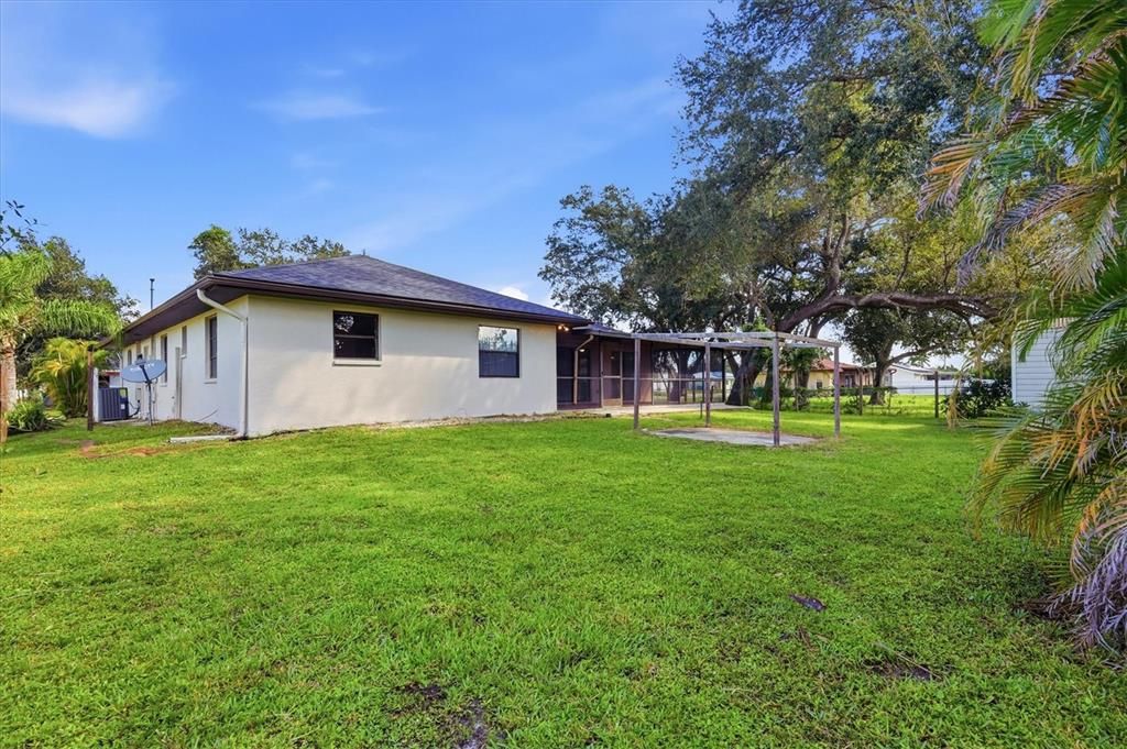 En Venta: $299,000 (3 camas, 2 baños, 1308 Pies cuadrados)