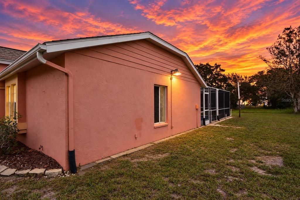 For Sale: $279,900 (3 beds, 2 baths, 1597 Square Feet)