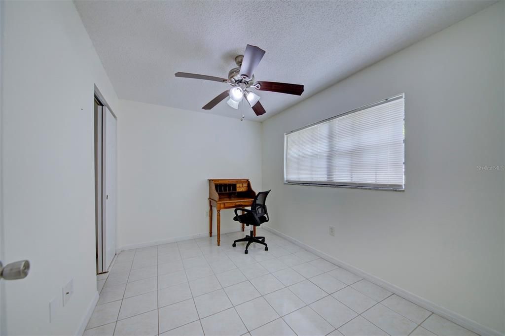 For Sale: $324,900 (3 beds, 2 baths, 1209 Square Feet)