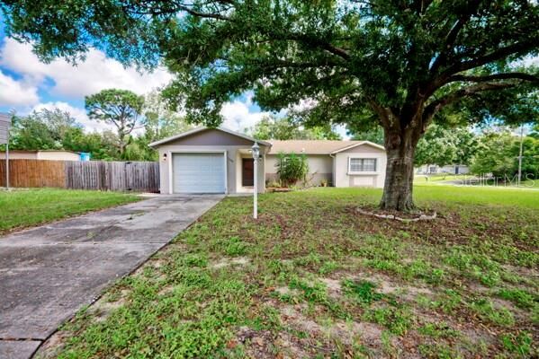 For Sale: $324,900 (3 beds, 2 baths, 1209 Square Feet)