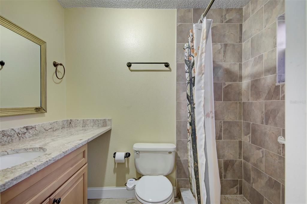 For Sale: $324,900 (3 beds, 2 baths, 1209 Square Feet)