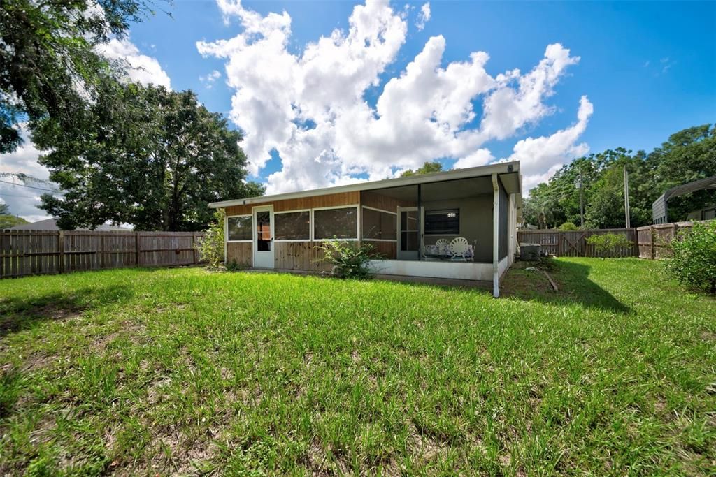 For Sale: $324,900 (3 beds, 2 baths, 1209 Square Feet)