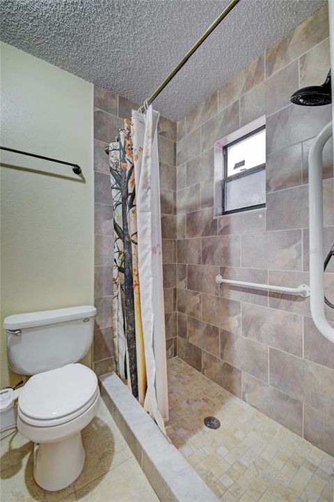 For Sale: $324,900 (3 beds, 2 baths, 1209 Square Feet)
