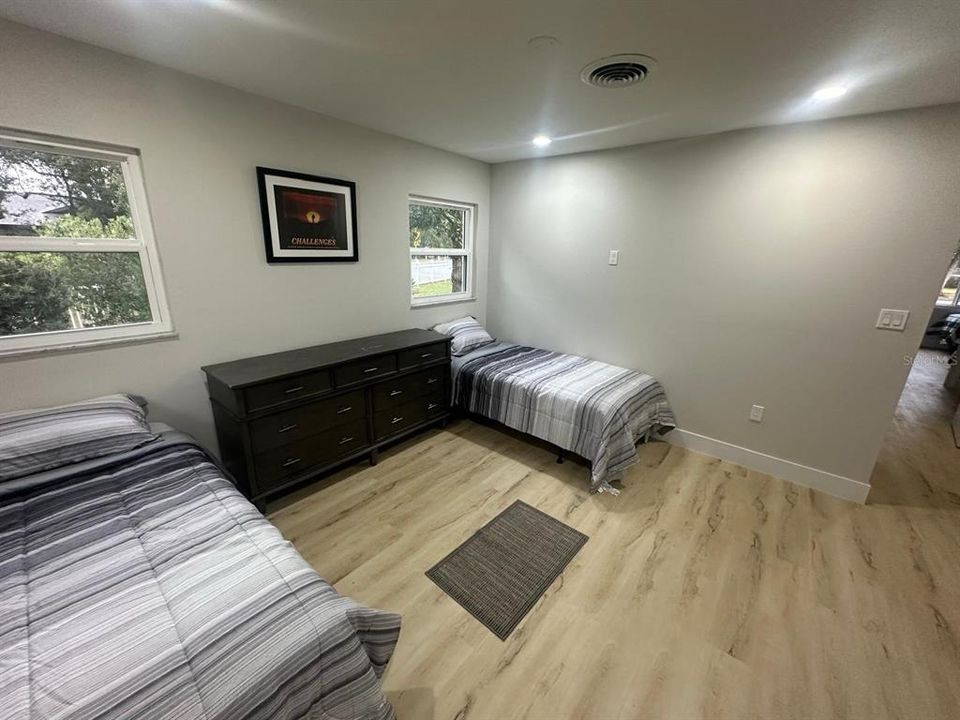 En Venta: $724,900 (4 camas, 3 baños, 1692 Pies cuadrados)