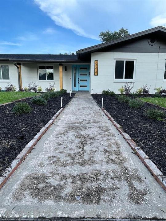 En Venta: $724,900 (4 camas, 3 baños, 1692 Pies cuadrados)