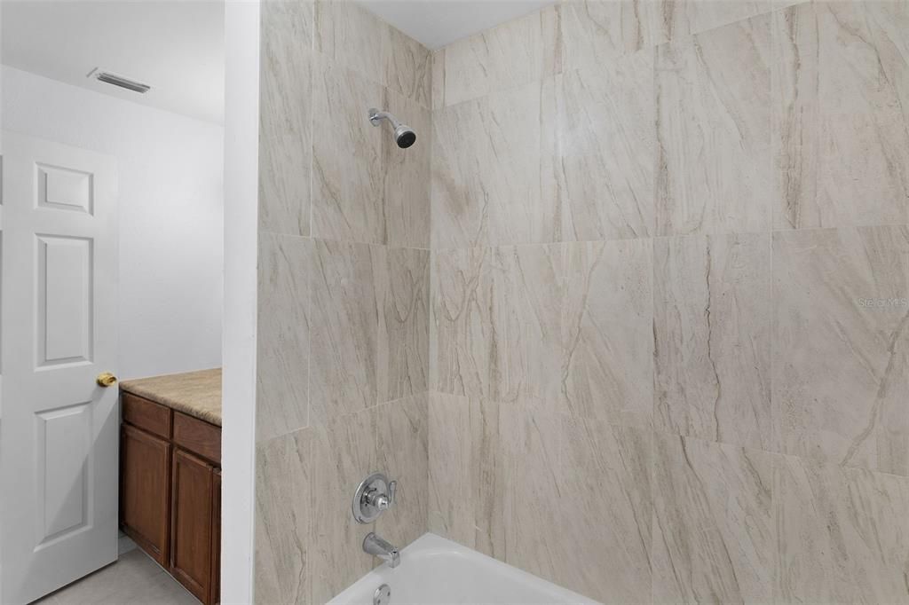 For Sale: $279,990 (3 beds, 1 baths, 1200 Square Feet)